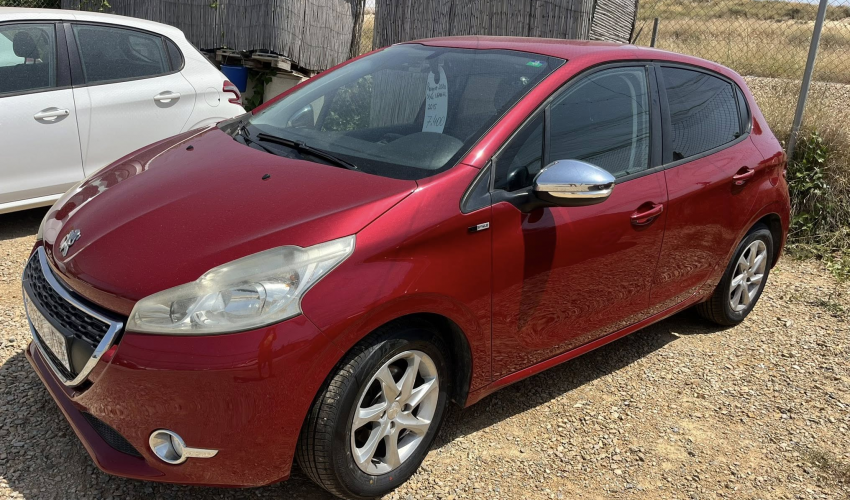 Peugeot 208 Style 1.4HDI 68cv