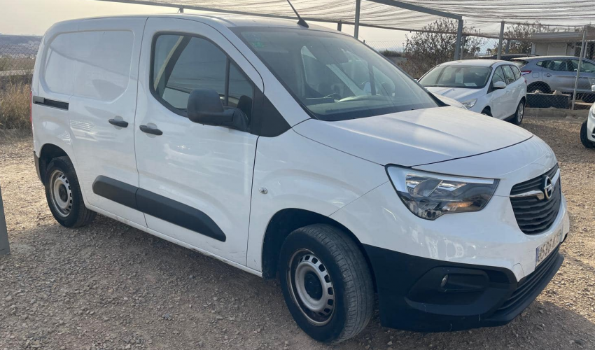 OPEL COMBO E CARGO EXPRESS 1,6D 110cv MT5E6